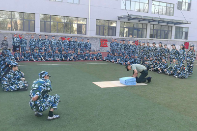 http://www.ujn.edu.cn/__local/F/4C/18/F7E9A1F32E29BE25A3384504E2B_C91C8232_20CE8.jpg